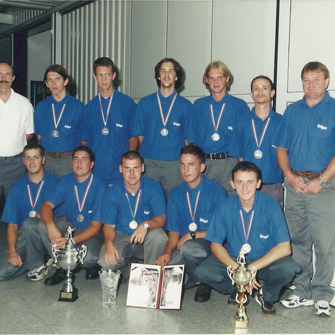 2000. Országos verseny Tata